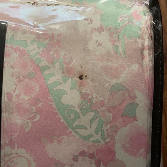 Pink and Green Reversible Twin Comforter Set 4 Piece with Fur Pillow - Picture 7 of 9